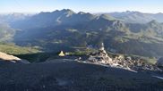 Archived webcam image showing Glacier 3000: Black Wall Slope on 9 Jul 2026 at 07:07