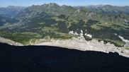 Archived webcam image showing Glacier 3000: Black Wall Slope on 9 Jul 2026 at 12:07