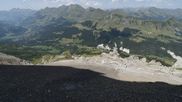 Archived webcam image showing Glacier 3000: Black Wall Slope on 4 Aug 2026 at 14:13