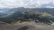 Archived webcam image showing Glacier 3000: Black Wall Slope on 3 Oct 2026 at 16:00