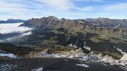 Archived webcam image showing Glacier 3000: Black Wall Slope on 29 Oct 2026 at 14:49