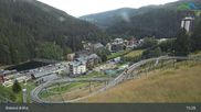 Archiviertes Webcam Bild: Pec pod Snezkou: Rodelbahn und Relaxpark am 12.07.2026 um 15:28 Uhr