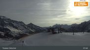 Archiviertes Webcam Bild: Stubaier Gletscher: Murmele Bergstation am 28.04.2026 um 08:27 Uhr