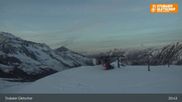 Archived webcam image showing Stubai Glacier: Top Station Murmele on 22 May 2026 at 01:07