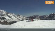 Archived webcam image showing Stubai Glacier: Top Station Murmele on 22 May 2026 at 11:07