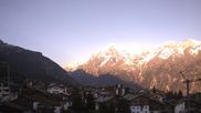 Archiviertes Webcam Bild: Grächen: Ausblick vom Chalet Soldanella am 26.05.2026 um 06:08 Uhr