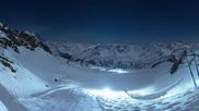Archiviertes Webcam Bild: Sölden: Bergstation Tiefenbachgletscher am 26 Feb 2026 um 20:36 Uhr
