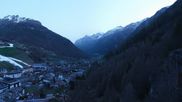 Archiviertes Webcam Bild: Sölden: Blick auf den Ort am 12.04.2026 um 06:56 Uhr