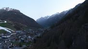 Archiviertes Webcam Bild: Sölden: Blick auf den Ort am 12.04.2026 um 07:56 Uhr