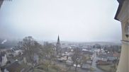 Archiviertes Webcam Bild: Schöneck: Blick vom Rathaus Richtung Kirche am 12.04.2026 um 14:19 Uhr