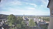 Archiviertes Webcam Bild: Schöneck: Blick vom Rathaus Richtung Kirche am 07.07.2026 um 07:31 Uhr