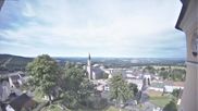 Archiviertes Webcam Bild: Schöneck: Blick vom Rathaus Richtung Kirche am 07.07.2026 um 08:31 Uhr