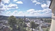 Archiviertes Webcam Bild: Schöneck: Blick vom Rathaus Richtung Kirche am 12.07.2026 um 12:58 Uhr