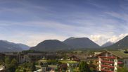 Archiviertes Webcam Bild: Mieminger Plateau - Alpenresort Schwarz am 26.08.2026 um 12:03 Uhr
