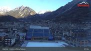 Archiviertes Webcam Bild: Bormio: Webcam Dorf mit Zielstadion Stelvio Piste am 26 Feb 2026 um 08:04 Uhr