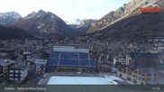 Archived webcam image showing Bormio: View village and finish area World Cup Slope on 26 Feb 2026 at 17:27