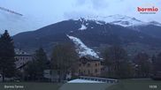 Archiviertes Webcam Bild: Bormio: Blick von der Therme aufs Skigebiet am 13.04.2026 um 01:50 Uhr
