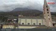 Archiviertes Webcam Bild: Bormio: Altstadt Piazza Kuerc am 12.04.2026 um 15:39 Uhr