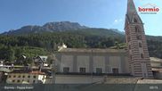 Archiviertes Webcam Bild: Bormio: Altstadt Piazza Kuerc am 12.07.2026 um 09:51 Uhr