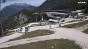 Archiviertes Webcam Bild: Königssee: Jennerbahn Mittelstation mit Restaurant am 20.09.2026 um 12:13 Uhr