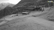 Archiviertes Webcam Bild: Königssee: Jennerbahn Mittelstation mit Restaurant am 30.09.2026 um 06:03 Uhr