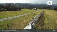 Archiviertes Webcam Bild: Mitterdorf: Panoramakamera Almberg mit Flyline am 26.08.2026 um 09:52 Uhr