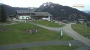 Archived webcam image showing Asitz Kabinenbahn intermediate station on 27 Oct 2026 at 07:46
