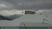 Archiviertes Webcam Bild: Obersaxen Mundaun: Untermatt Bergstation am 12.04.2026 um 15:05 Uhr