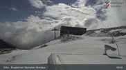 Archived webcam image showing Obersaxen Mundaun: Untermatt Top Station on 16 May 2026 at 09:39