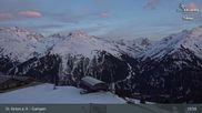 Archived webcam image showing Mountain Restaurant Gampen / Top Station Gampenbahn on 7 Apr 2026 at 05:16