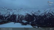 Archiviertes Webcam Bild: St. Anton - Bergstation Gampenbahn am 12.04.2026 um 01:55 Uhr
