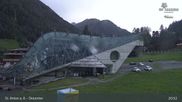 Archived webcam image showing Galzigbahn Base Station (St. Anton) on 10 Aug 2026 at 01:04