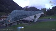 Archiviertes Webcam Bild: St. Anton - Skicenter Galzigbahn am 11.10.2026 um 07:14 Uhr
