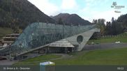 Archived webcam image showing Galzigbahn Base Station (St. Anton) on 21 Oct 2026 at 09:10