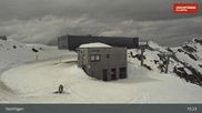 Archiviertes Webcam Bild: Hochfügen: Waidoffen Sessellift Bergstation am 13.04.2026 um 15:10 Uhr