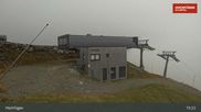 Archiviertes Webcam Bild: Hochfügen: Waidoffen Sessellift Bergstation am 11.10.2026 um 15:41 Uhr