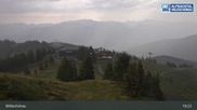 Archiviertes Webcam Bild: Ski Juwel: Bergstation auf dem Schatzberg (Wildschönau) am 05.08.2026 um 19:23 Uhr