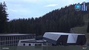 Archived webcam image showing Grubig Alm at Lermoos Ski Resort on 21 Oct 2026 at 03:56