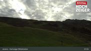 Archiviertes Webcam Bild: Hochzeiger Mittelstation am 26.08.2026 um 08:18 Uhr