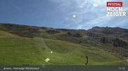 Archiviertes Webcam Bild: Hochzeiger Mittelstation am 26.08.2026 um 11:18 Uhr