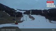 Archiviertes Webcam Bild: Hochzeiger Talstation am 04.04.2026 um 05:03 Uhr