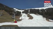 Archived webcam image showing Hochzeiger Base Station on 5 Apr 2026 at 17:05