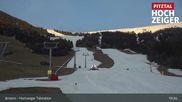Archived webcam image showing Hochzeiger Base Station on 5 Apr 2026 at 21:05