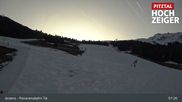 Archiviertes Webcam Bild: Zirbenbahn Bergstation am 12.04.2026 um 07:41 Uhr