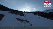 Archiviertes Webcam Bild: Zirbenbahn Bergstation am 17.04.2026 um 07:32 Uhr