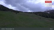 Archiviertes Webcam Bild: Zirbenbahn Bergstation am 28.05.2026 um 03:02 Uhr