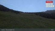 Archiviertes Webcam Bild: Zirbenbahn Bergstation am 28.08.2026 um 01:24 Uhr