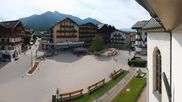 Archiviertes Webcam Bild: Dorfplatz Seefeld am 21.06.2026 um 10:46 Uhr