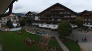 Archiviertes Webcam Bild: Dorfplatz Seefeld am 10.10.2026 um 10:56 Uhr