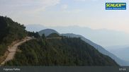 Archived webcam image showing Mountain Krinnenkopf near Fulpmes at Schlick 2000 on 3 Aug 2026 at 08:46
